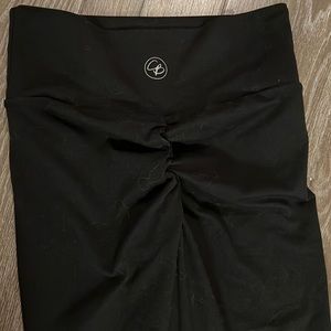 Celestial Bodiez black leggings with booty scrunch